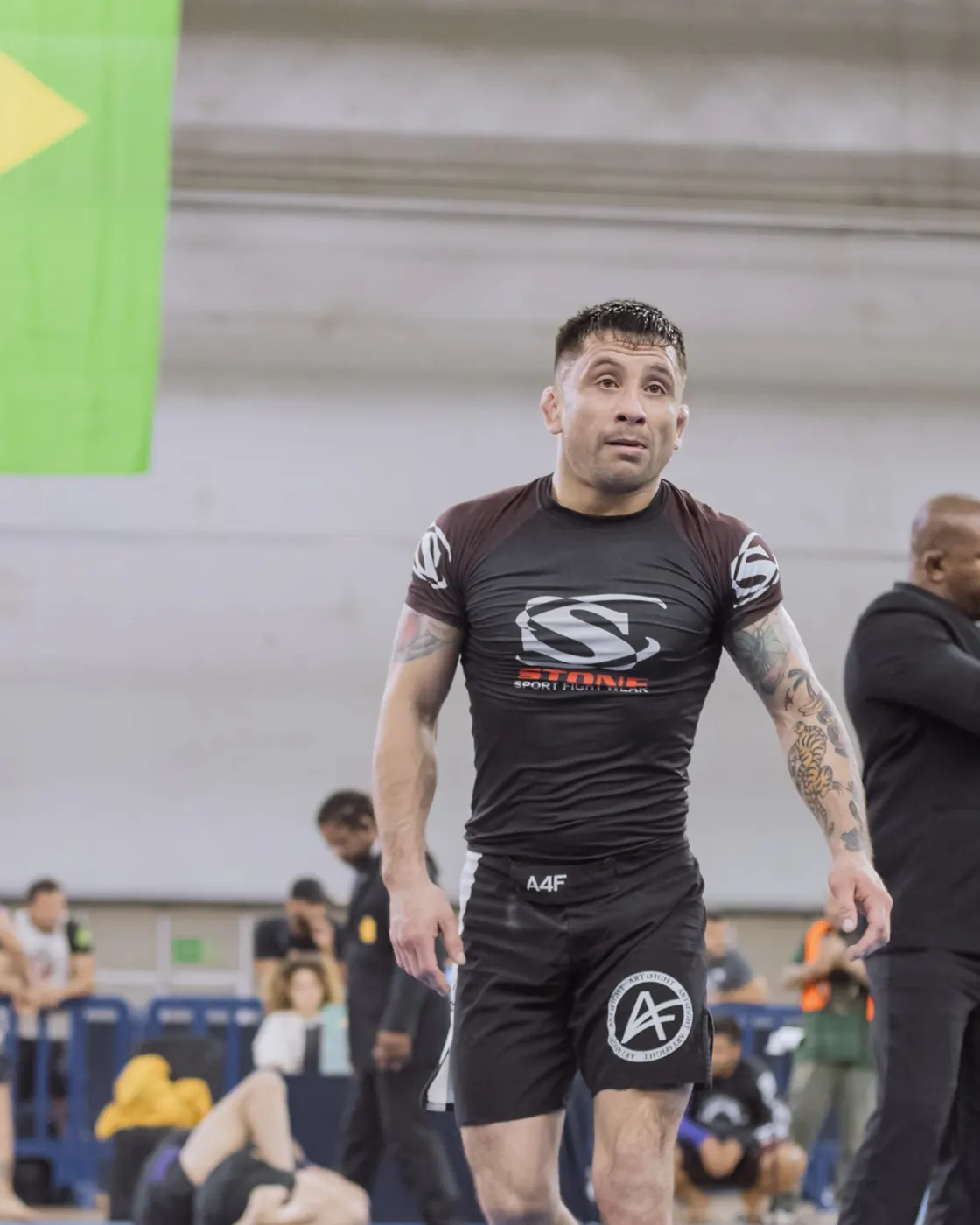 Matías Gálvez, profesor principal de Cohab Quilicura, en el tatami de una competencia